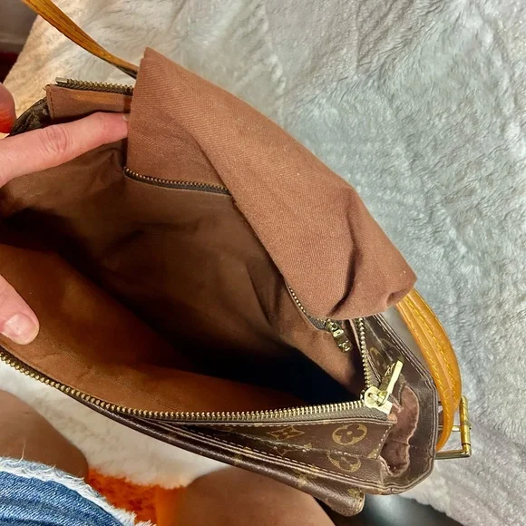 Louis Vuitton Brown Monogram Viva Cite Shoulder Bag M51163 - Picture 10 of 14